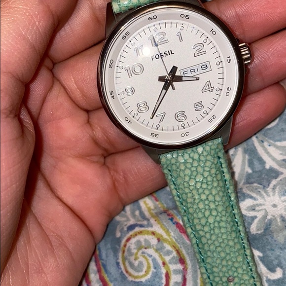 Fossil Watch - Picture 2 of 4